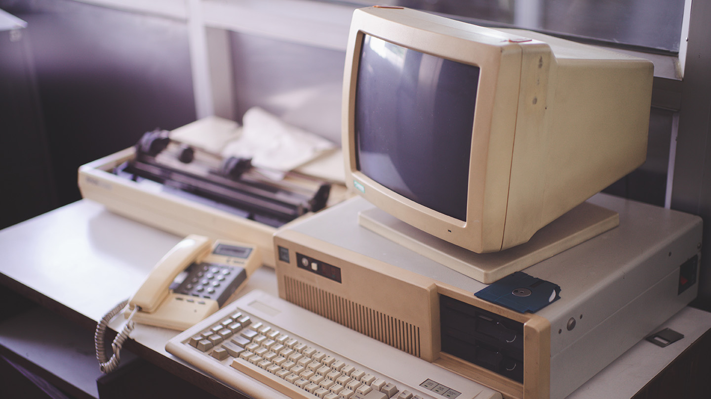 A picture of an obsolete computer system.